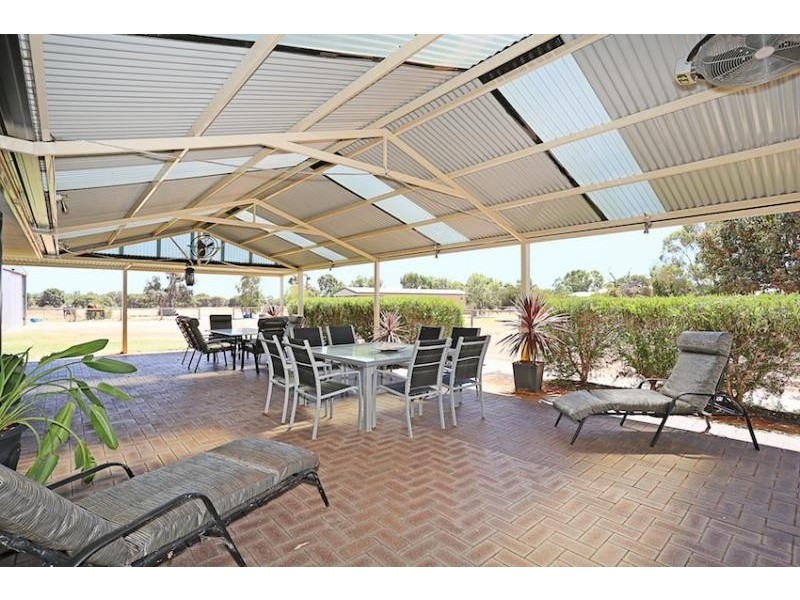 38 Tranquil Retreat, Barragup WA 6209