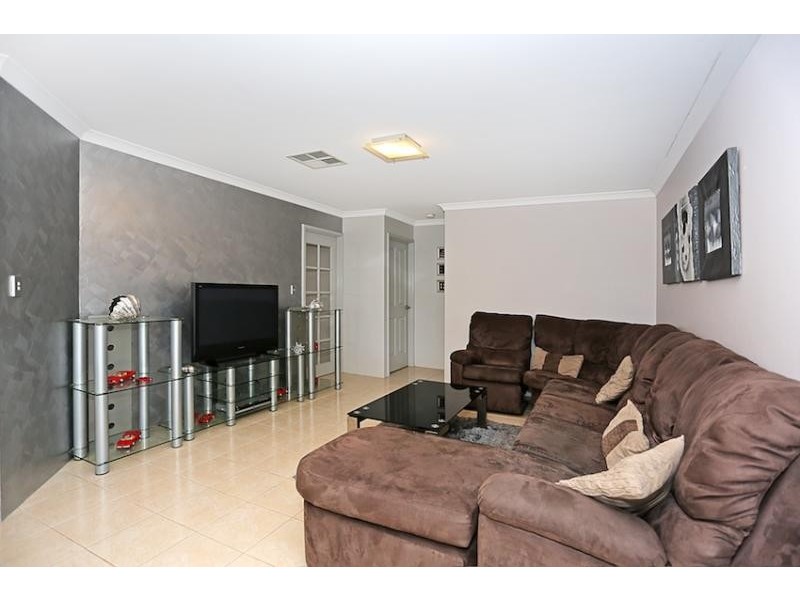 38 Tranquil Retreat, Barragup WA 6209