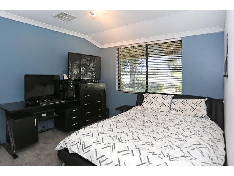 38 Tranquil Retreat, Barragup WA 6209