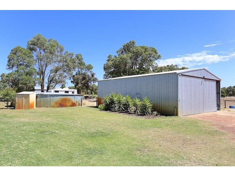 38 Tranquil Retreat, Barragup WA 6209