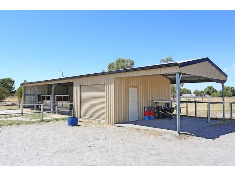 38 Tranquil Retreat, Barragup WA 6209