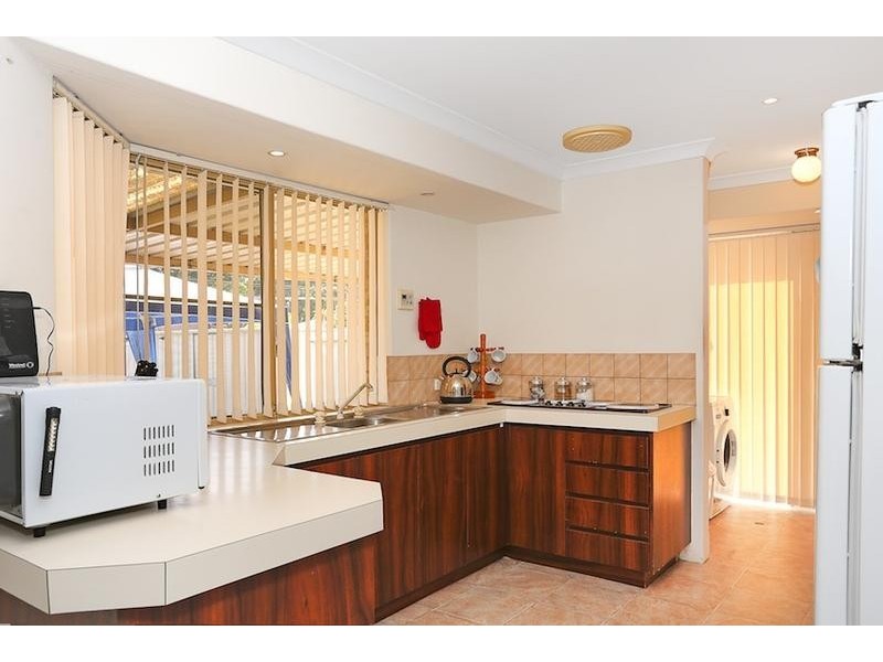 13 Windermere Way, Greenfields WA 6210