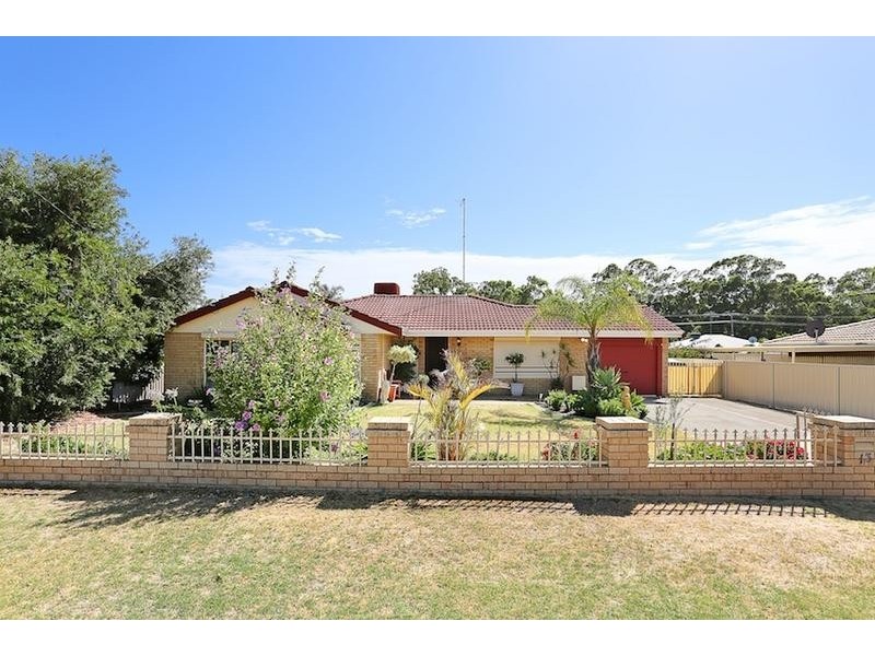 13 Windermere Way, Greenfields WA 6210