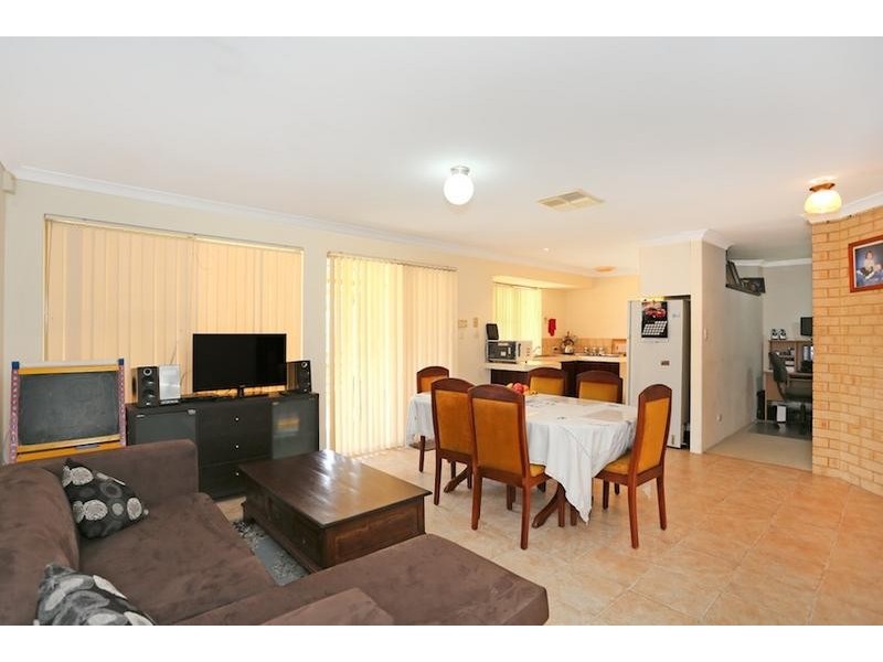 13 Windermere Way, Greenfields WA 6210