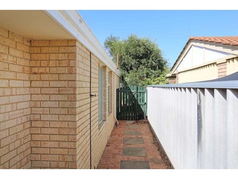 13 Windermere Way, Greenfields WA 6210