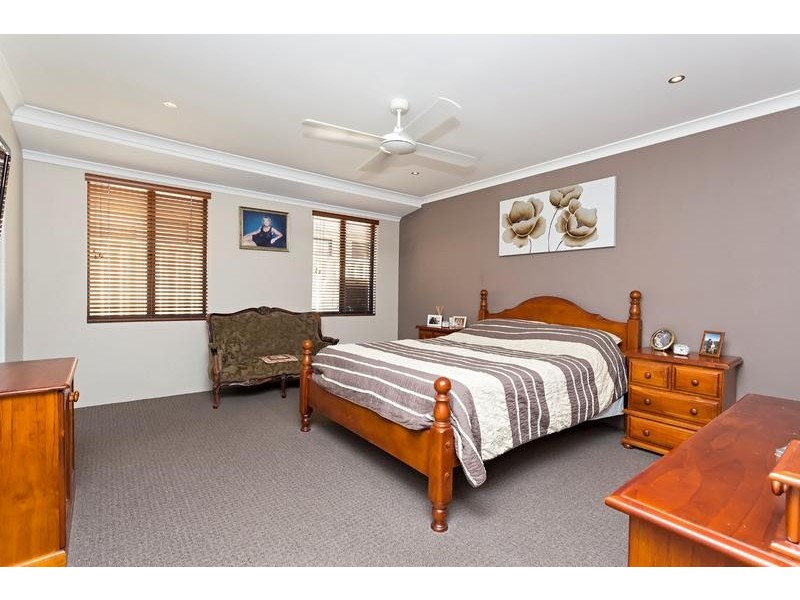 10 Bertha Loop, Dudley Park WA 6210