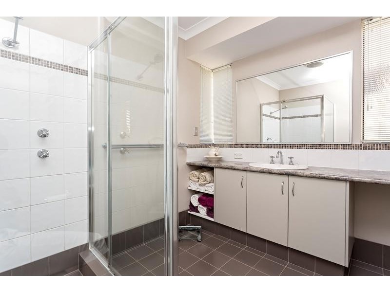 10 Bertha Loop, Dudley Park WA 6210