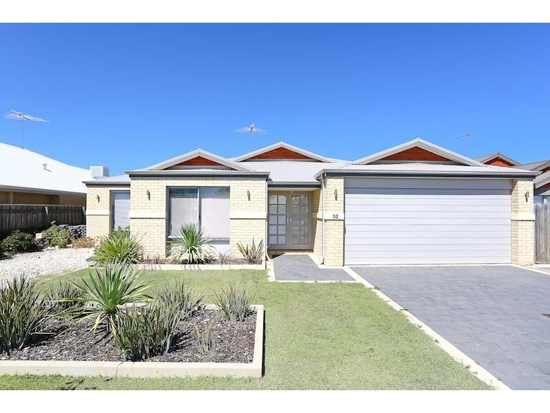 52 Seascapes Boulevard, Halls Head WA 6210