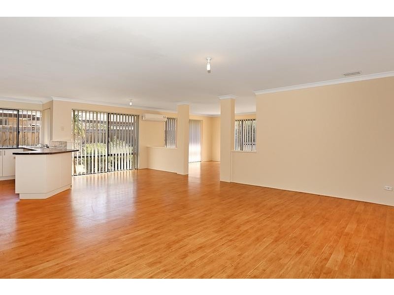 57 Seascapes Boulevard, Halls Head WA 6210