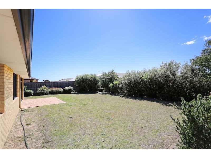 57 Seascapes Boulevard, Halls Head WA 6210