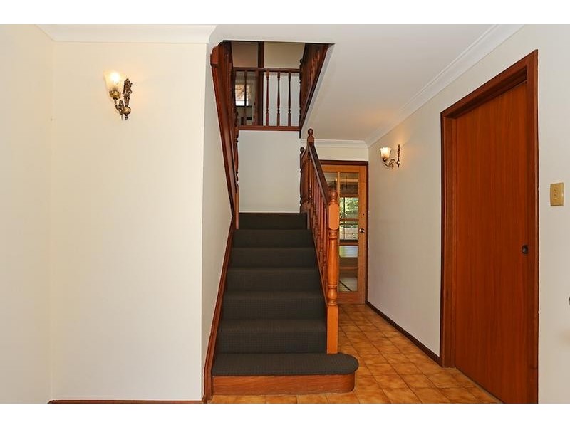 18 Melaleuca Terrace, Halls Head WA 6210