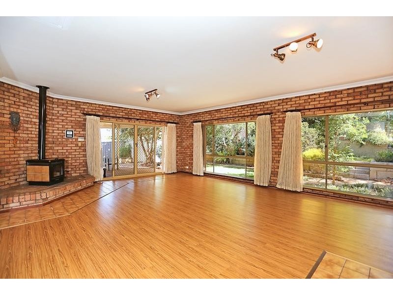 18 Melaleuca Terrace, Halls Head WA 6210