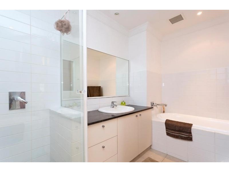 13/1 Breakwater Parade, Mandurah WA 6210