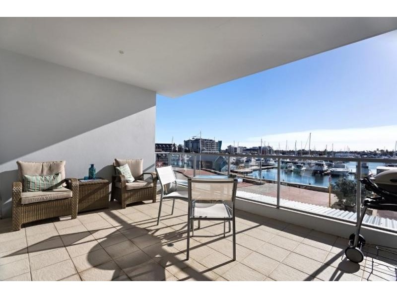 13/1 Breakwater Parade, Mandurah WA 6210