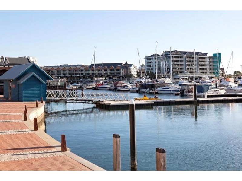 13/1 Breakwater Parade, Mandurah WA 6210