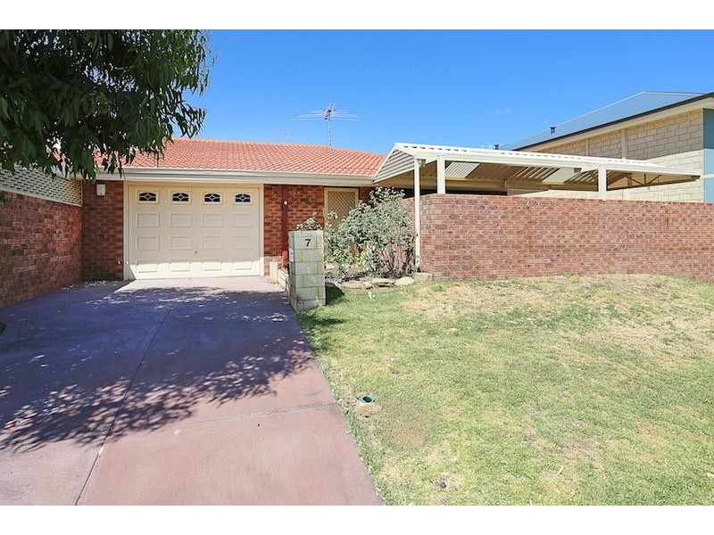 1/7 Hackett Street, Mandurah WA 6210