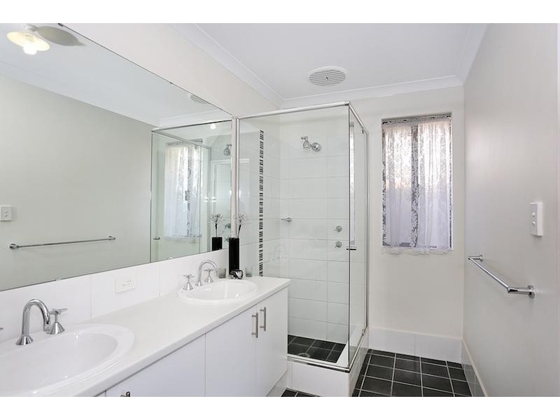 18 Bamburgh Turn, Meadow Springs WA 6210