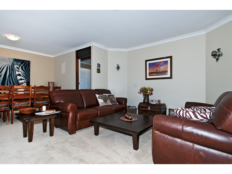 8 Clipper Way, Halls Head WA 6210