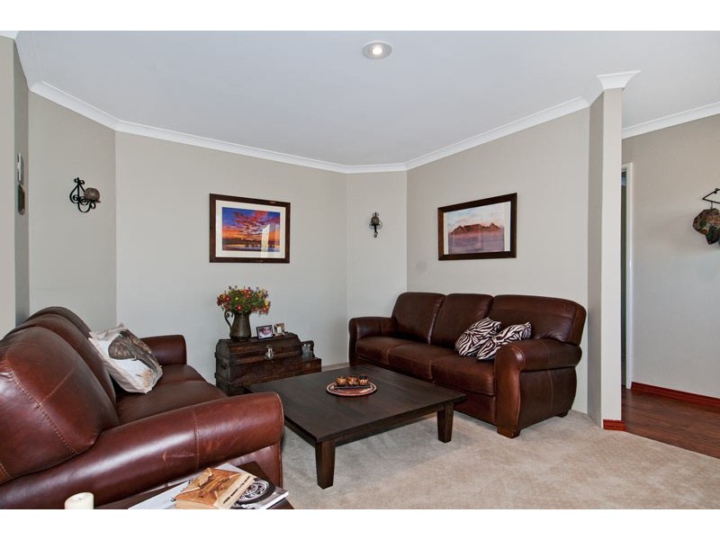 8 Clipper Way, Halls Head WA 6210