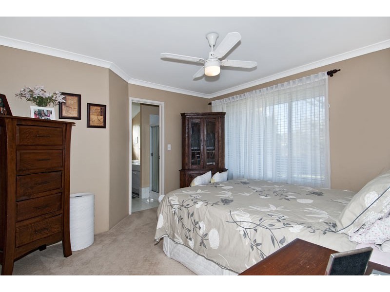 8 Clipper Way, Halls Head WA 6210