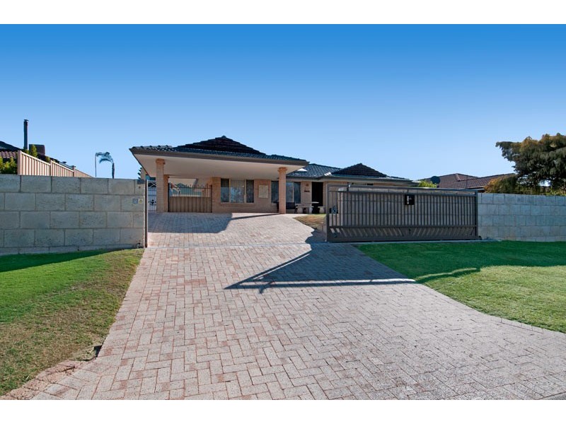 8 Clipper Way, Halls Head WA 6210