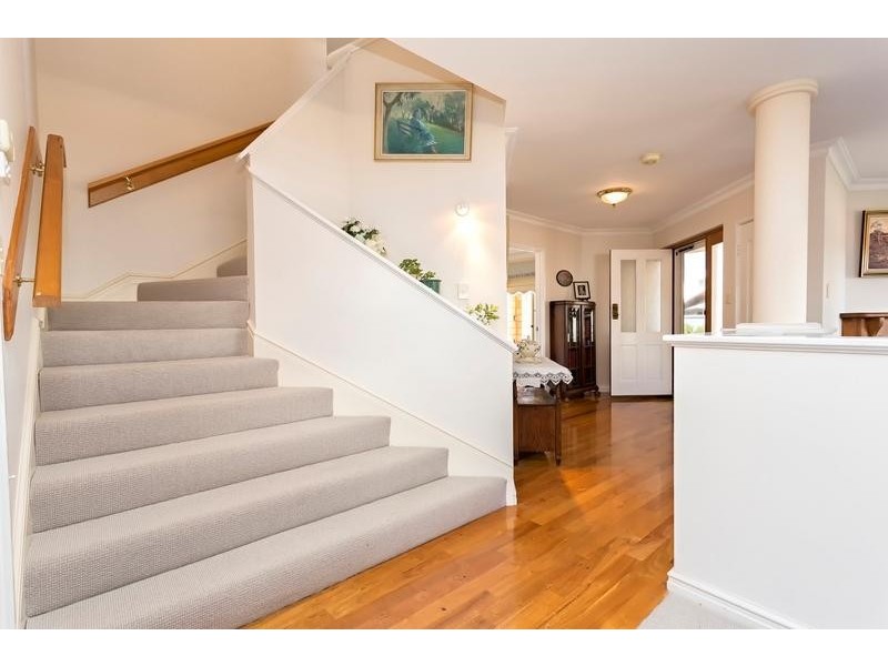 1 Carnarvon Way, Erskine WA 6210