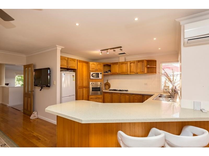 1 Carnarvon Way, Erskine WA 6210