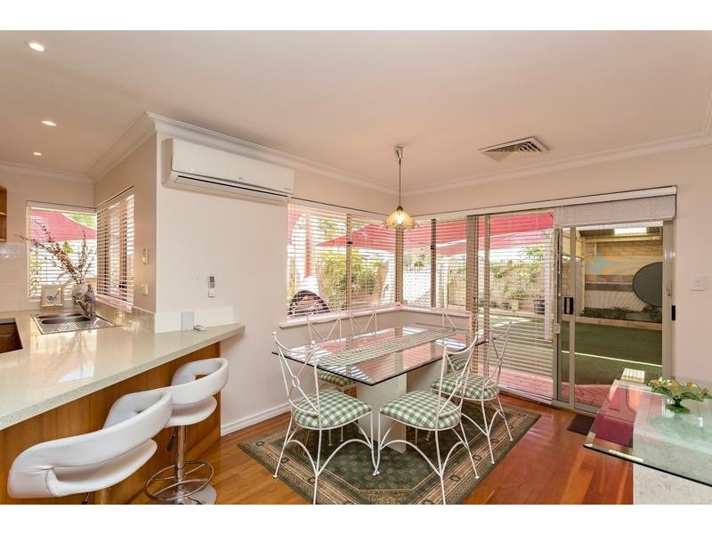 1 Carnarvon Way, Erskine WA 6210