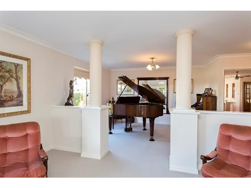 1 Carnarvon Way, Erskine WA 6210