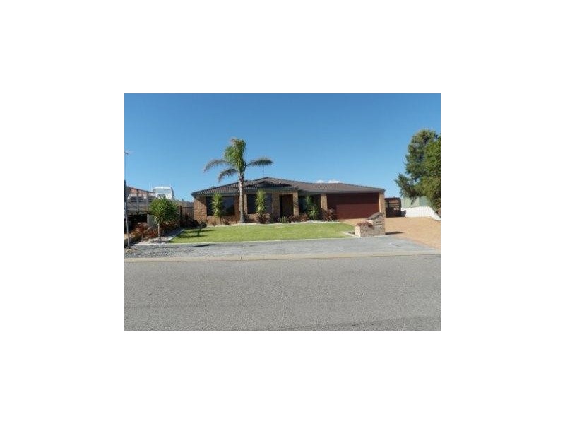 81 Templetonia Promenade, Halls Head WA 6210