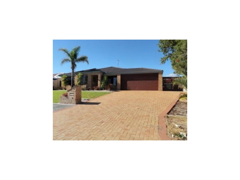 81 Templetonia Promenade, Halls Head WA 6210