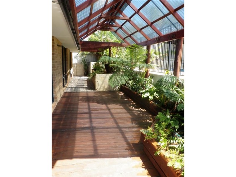 81 Templetonia Promenade, Halls Head WA 6210