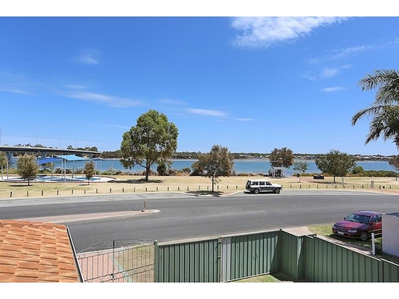 58 Waterside Drive, Dudley Park WA 6210