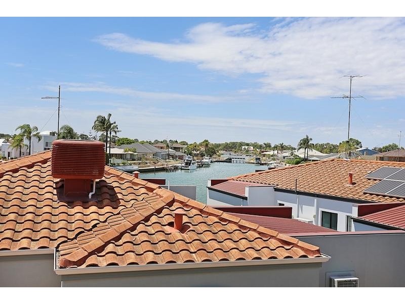 58 Waterside Drive, Dudley Park WA 6210