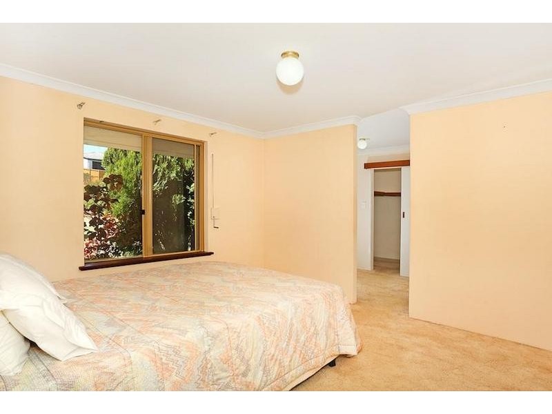 8 Haven Court, Silver Sands WA 6210