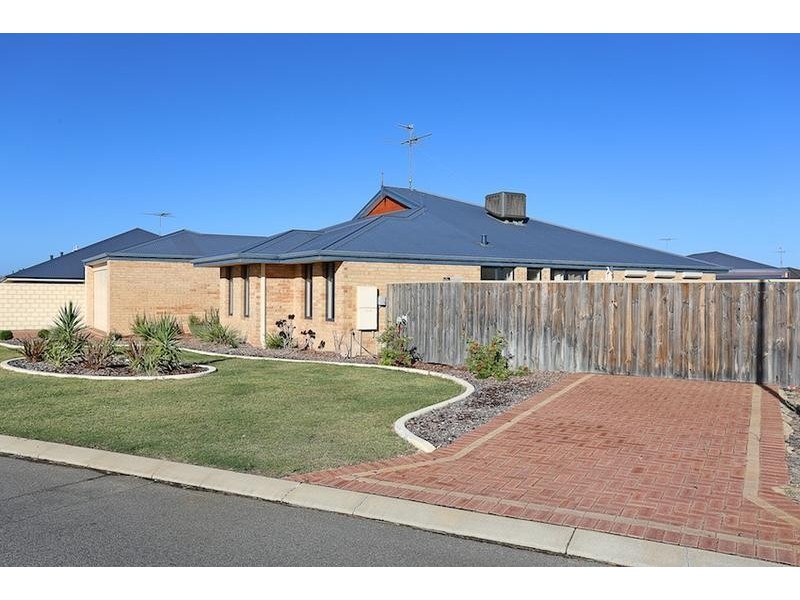 50 Carissa Turn, Halls Head WA 6210