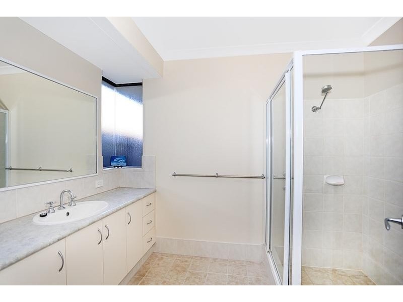50 Carissa Turn, Halls Head WA 6210