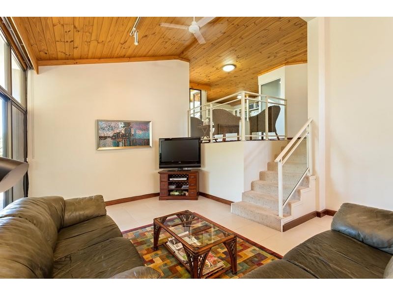 17 Carina Circle, Halls Head WA 6210