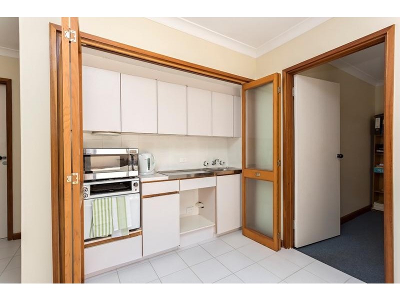 17 Carina Circle, Halls Head WA 6210