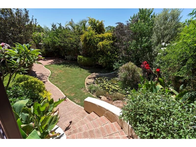 17 Carina Circle, Halls Head WA 6210