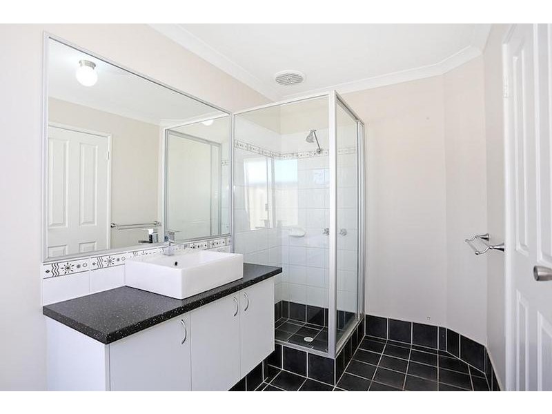 4 Kannemer Link, Meadow Springs WA 6210
