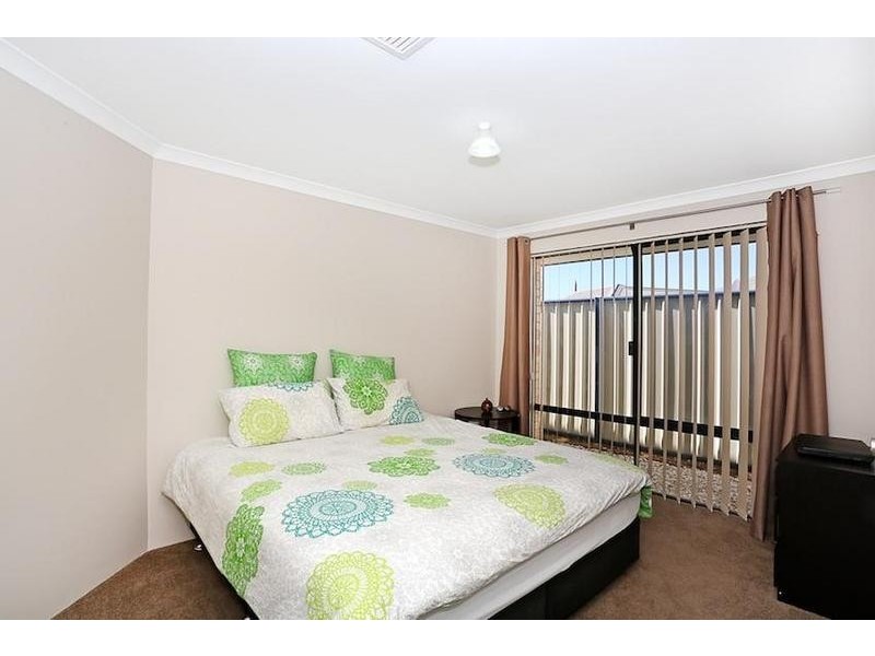 4 Kannemer Link, Meadow Springs WA 6210