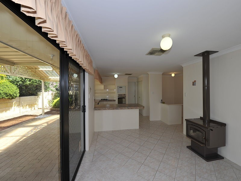 2 Boileau Place, San Remo WA 6210