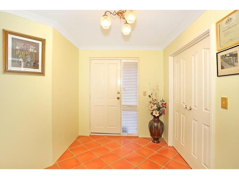 5 Swan Close, Dudley Park WA 6210