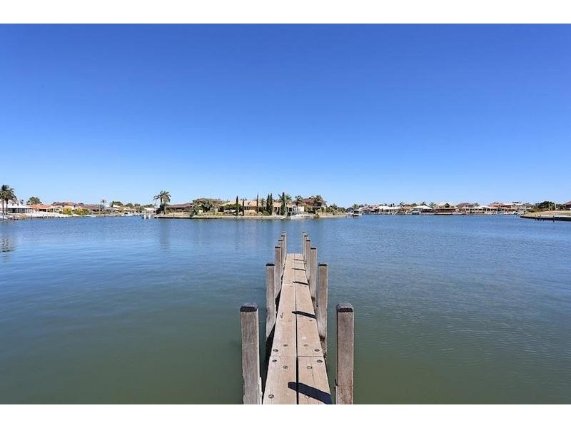 5 Swan Close, Dudley Park WA 6210