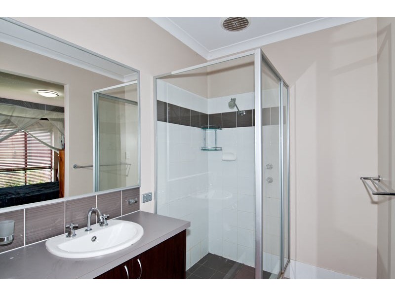 23 Lismore Ridge, Lakelands WA 6180