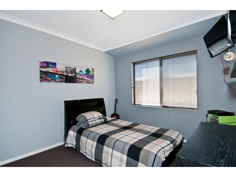 23 Lismore Ridge, Lakelands WA 6180