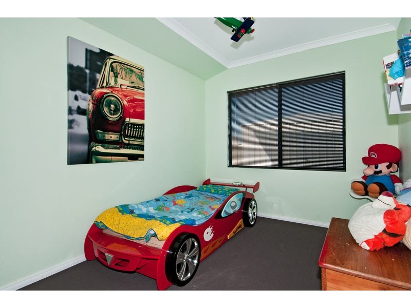 23 Lismore Ridge, Lakelands WA 6180