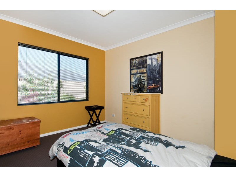 23 Lismore Ridge, Lakelands WA 6180