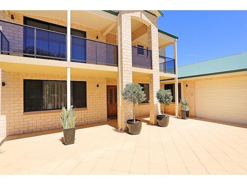 37 Grandmere Parade, Meadow Springs WA 6210